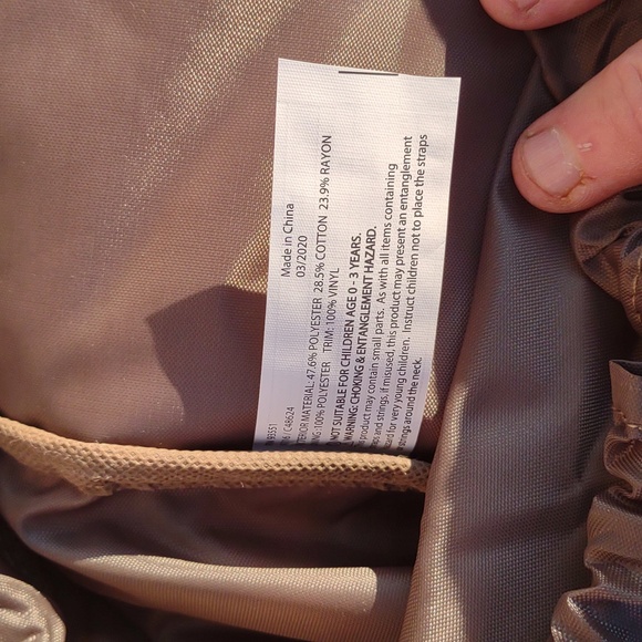 🙀EMMA & CHLOE Bohemian Print Trailmaker Backpack - Picture 10 of 12